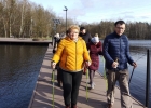 Wspólnota Spotkań SPES na spacerze nordic walking